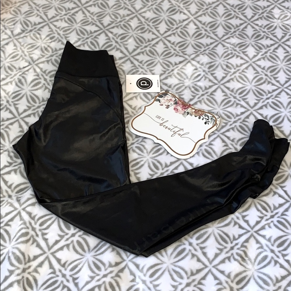 NWT! Pure Barre High Shine Leggings size Small